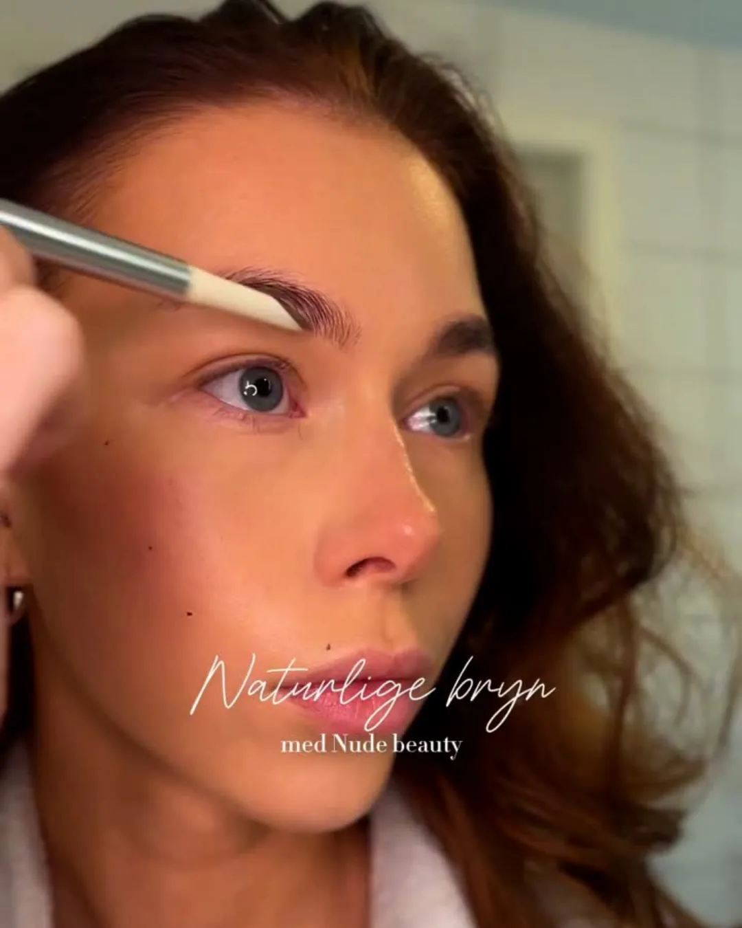 Nude Beauty Shaping Brow Gel
