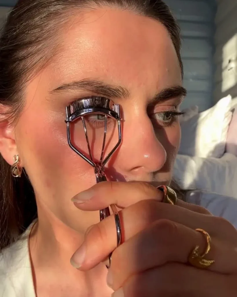 Nude Beauty Eyelash Curler
