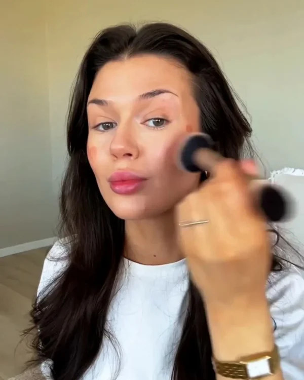 Nude Beauty Sculpting Wand Peachy Glow