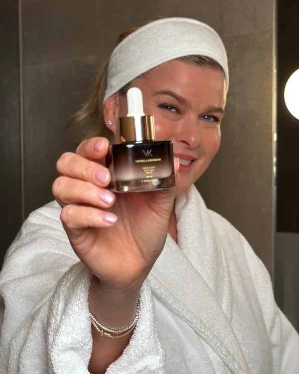 Vendela Kirsebom Daily Love Anti-Age Drops SPF50 – bilde 6
